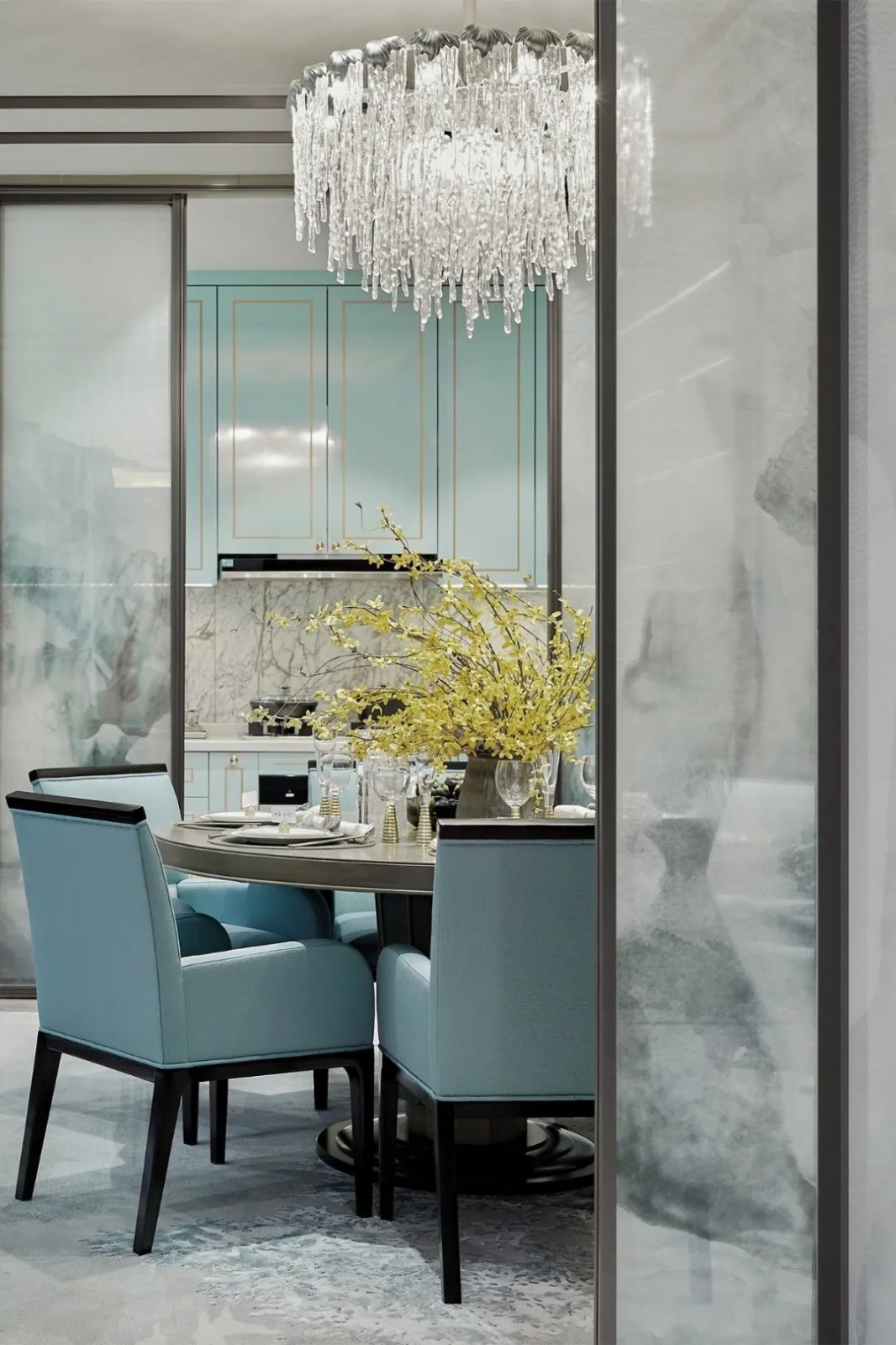 现代简约风格别墅室内设计家装案例-餐厅 现代简约风格别墅室内设计家装案例-餐厅